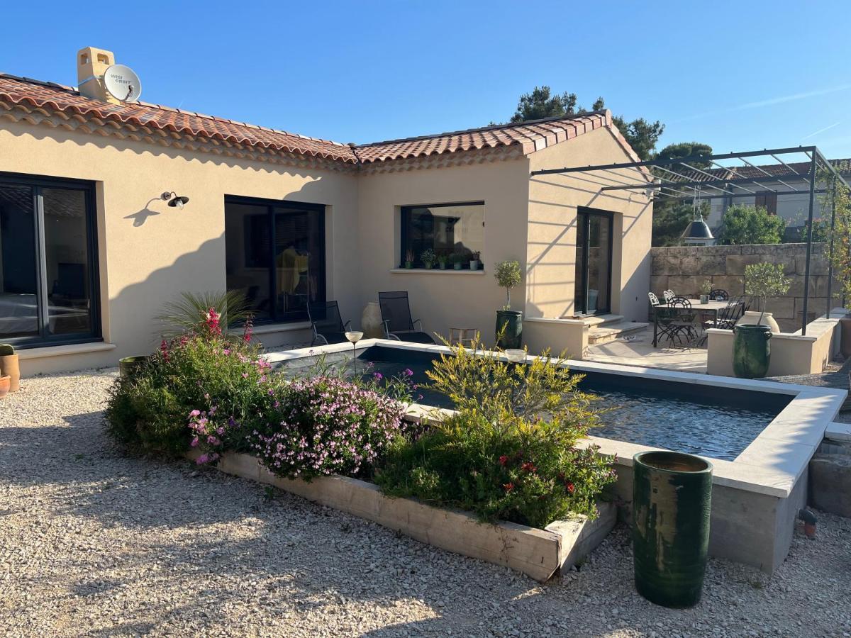 Studio Dans Les Alpilles Daire Fontvieille Dış mekan fotoğraf