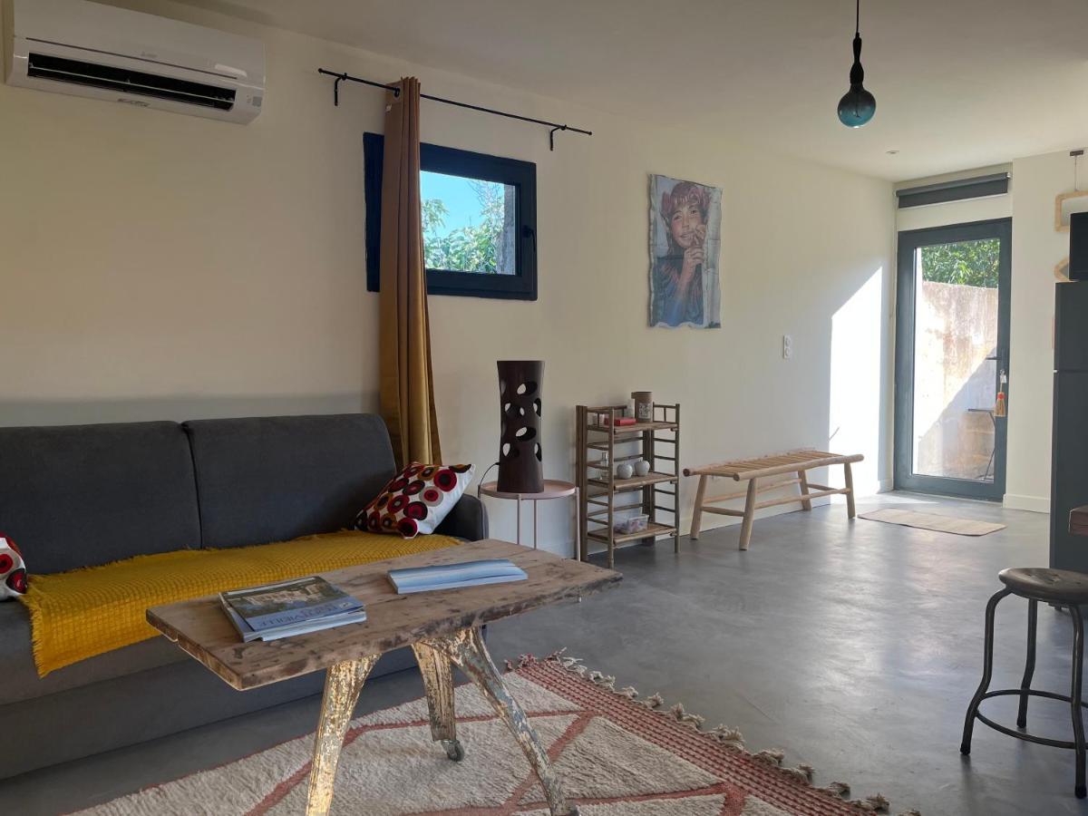 Studio Dans Les Alpilles Daire Fontvieille Dış mekan fotoğraf