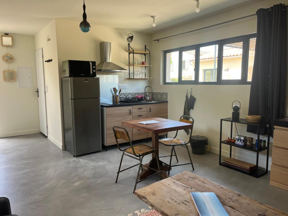Studio Dans Les Alpilles Daire Fontvieille Dış mekan fotoğraf
